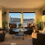 House With Oceanview, 4 Bedrooms, Close To Bergen *