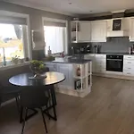 House With Oceanview, 4 Bedrooms, Close To Bergen Вилла