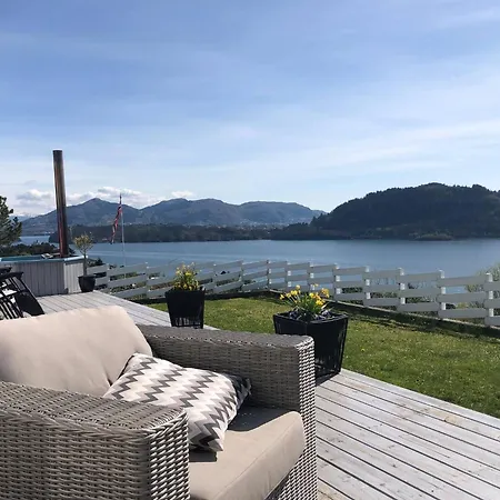 Villa House With Oceanview, 4 Bedrooms, Close To Bergen *