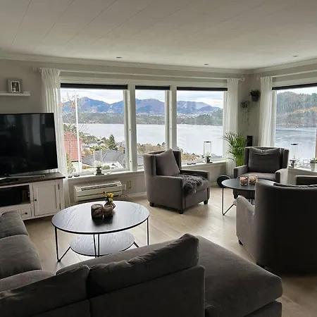 Willa House With Oceanview, 4 Bedrooms, Close To Bergen