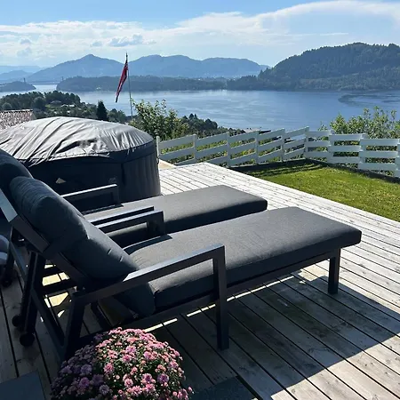 Willa House With Oceanview, 4 Bedrooms, Close To Bergen *