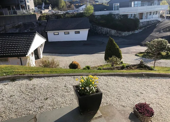House With Oceanview, 4 Bedrooms, Close To Bergen