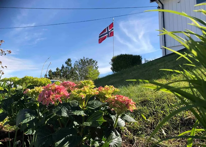 House With Oceanview, 4 Bedrooms, Close To Bergen Villa