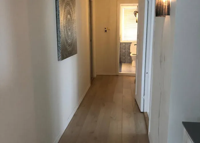 House With Oceanview, 4 Bedrooms, Close To Bergen Alversund