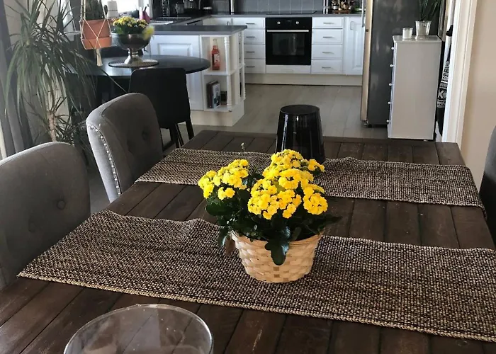 House With Oceanview, 4 Bedrooms, Close To Bergen * Alversund