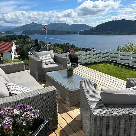 House With Oceanview, 4 Bedrooms, Close To Bergen Villa