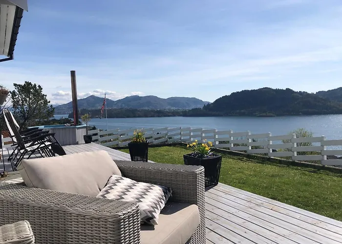 Villa House With Oceanview, 4 Bedrooms, Close To Bergen *