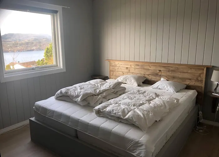 House With Oceanview, 4 Bedrooms, Close To Bergen Villa Alversund